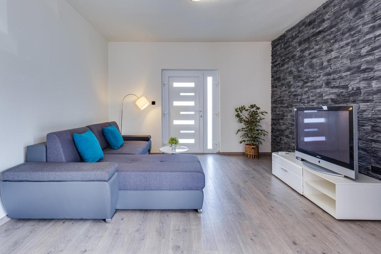 Apartment A & J Петрчане Екстер'єр фото